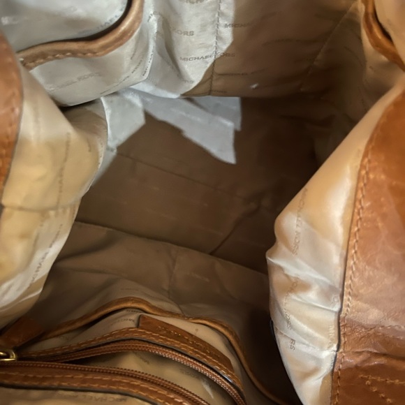 Michael Kors Astor Tote - Picture 4 of 4